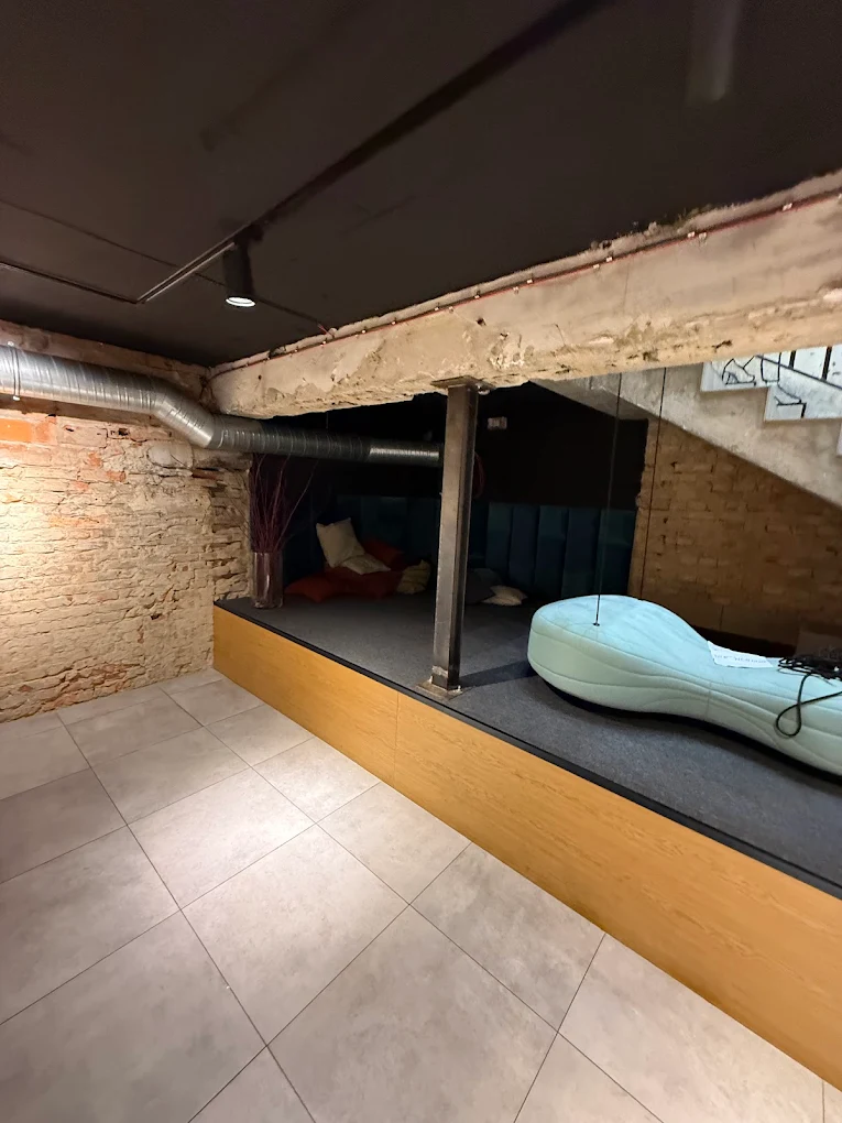 Strefa relaksu w biurze Fotz Studio