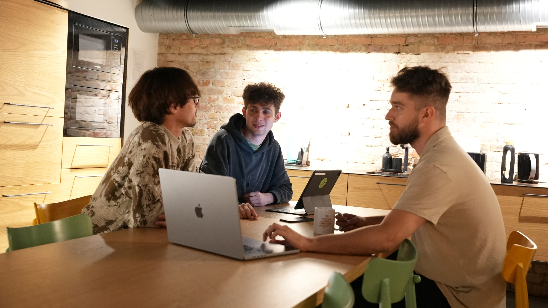 Burza mózgów przy kawie